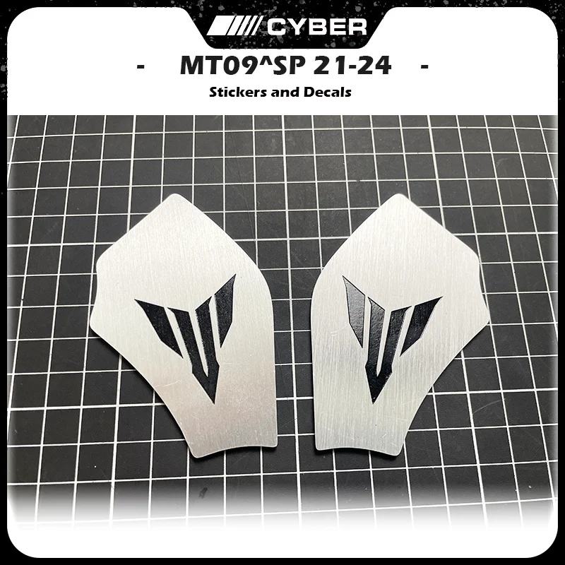 For YAMAHA MT09 and MT09SP (2021-2024) - Decorative Side Frame Cover with Filler Panel and MT Logo Stickers
For YAMAHA MT09 and MT09SP (2021-2024) - Decorative Side Frame Cover with Filler Panel and MT Logo Stickers