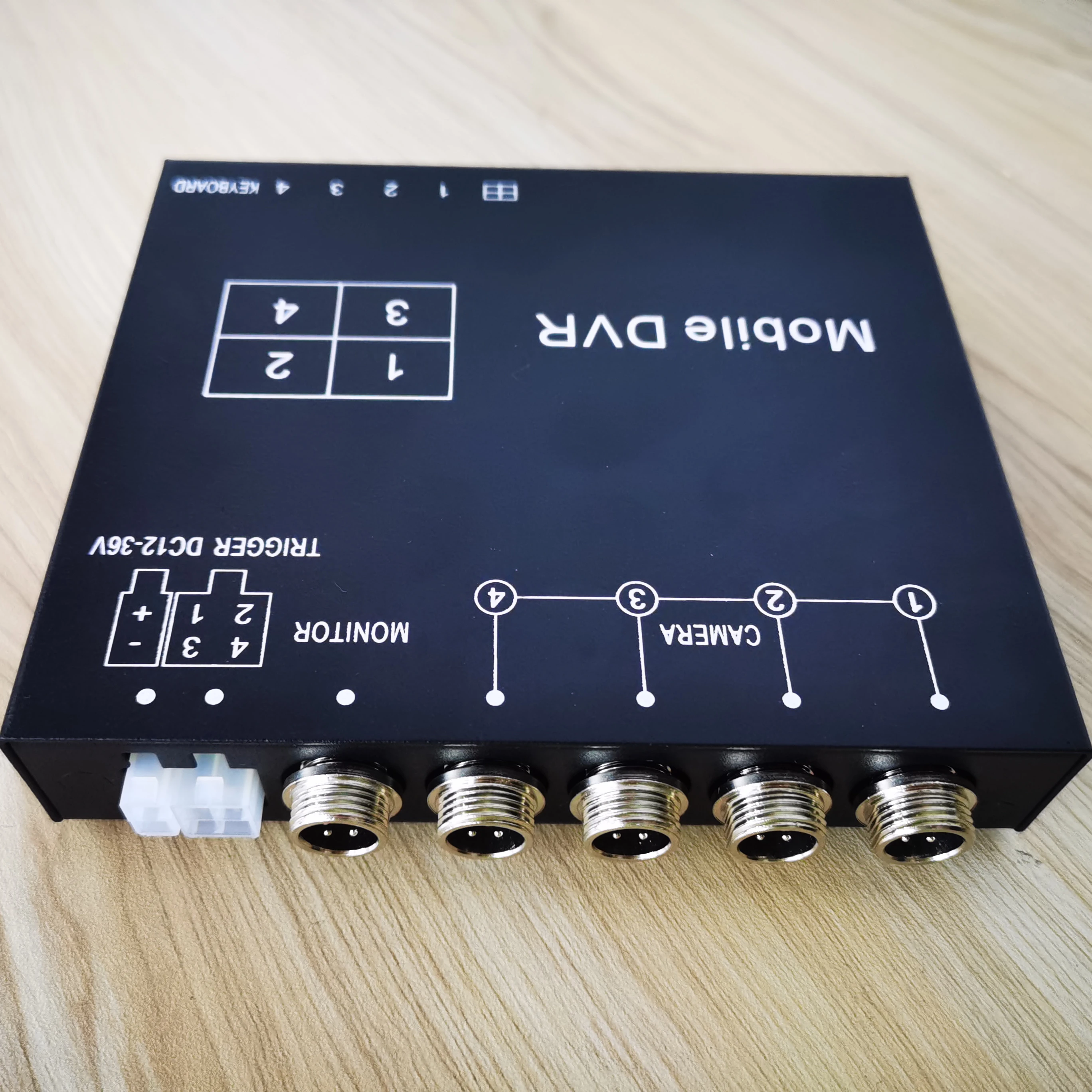 Мини-видеорегистратор Tech 4-канальный CVBS/AHD 1080P с функцией ночного видения, циклической записью и гарантией 1 год
Мини-видеорегистратор Tech 4-канальный CVBS/AHD 1080P с функцией ночного видения, циклической записью и гарантией 1 год