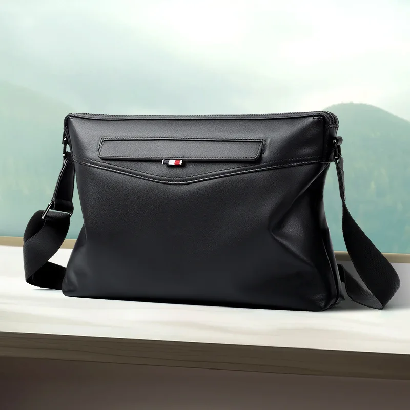 New leather men's bag, casual large capacity luxury crossbody bag, fashionable men's shoulder bag
New leather men's bag, casual large capacity luxury crossbody bag, fashionable men's shoulder bag