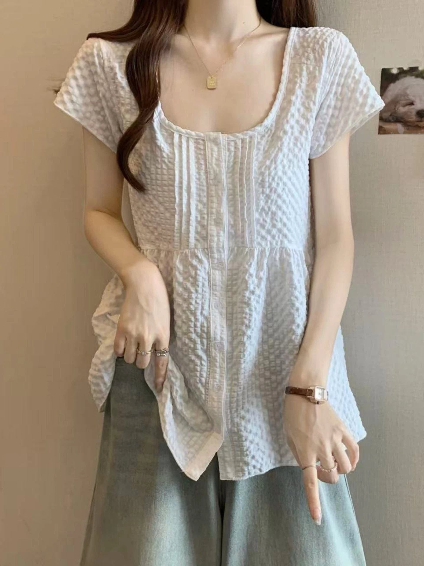 Slimming Effect Short Sleeve Square Collar Shirt Women Summer New Style plus Size Conceal Belly Design Sense Bone Leak Top
Slimming Effect Short Sleeve Square Collar Shirt Women Summer New Style plus Size Conceal Belly Design Sense Bone Leak Top