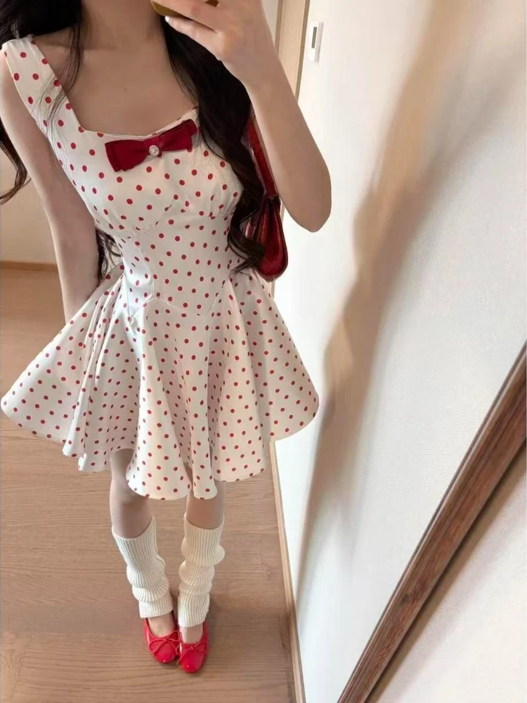 Sweet Bow Doll Collar One Piece Dress Women Spring Summer Elegant Party Short Dresses Korea Chic Designer Yellow Vest Dress 2025
Sweet Bow Doll Collar One Piece Dress Women Spring Summer Elegant Party Short Dresses Korea Chic Designer Yellow Vest Dress 2025
