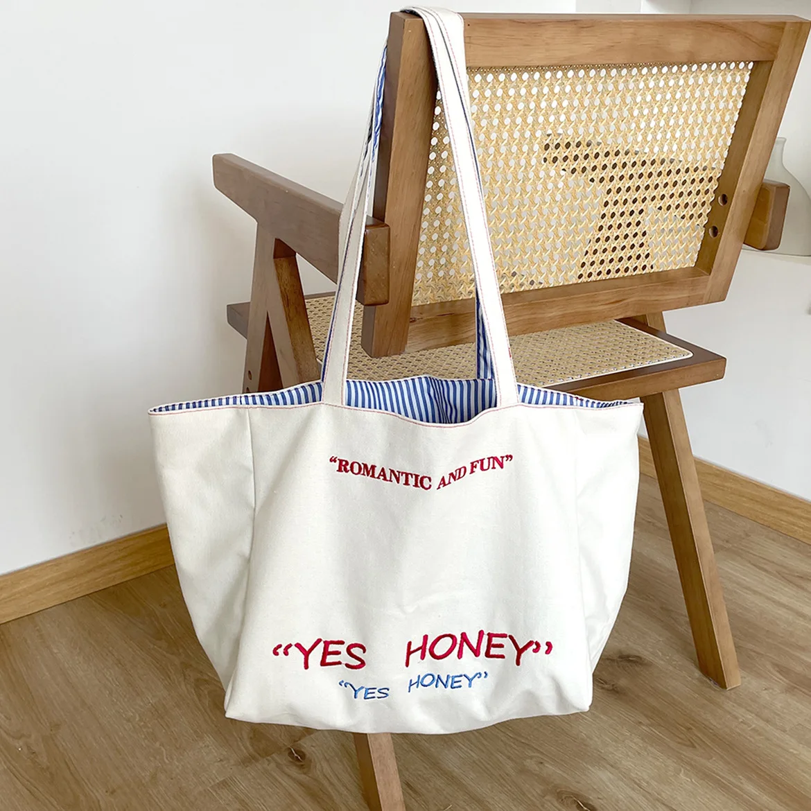 Large Capacity Double-sided Bags for Women Canvas Letters Embroidery Striped Shoulder Handbag Female Reusable Shopping Tote Bag
Large Capacity Double-sided Bags for Women Canvas Letters Embroidery Striped Shoulder Handbag Female Reusable Shopping Tote Bag