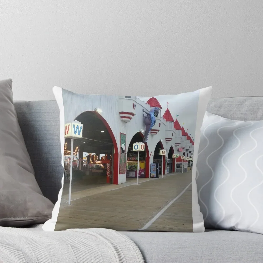 Gillian's Wonderland Pier Throw Pillow pillow pillowcase Christmas Pillows pillow
Gillian's Wonderland Pier Throw Pillow pillow pillowcase Christmas Pillows pillow
