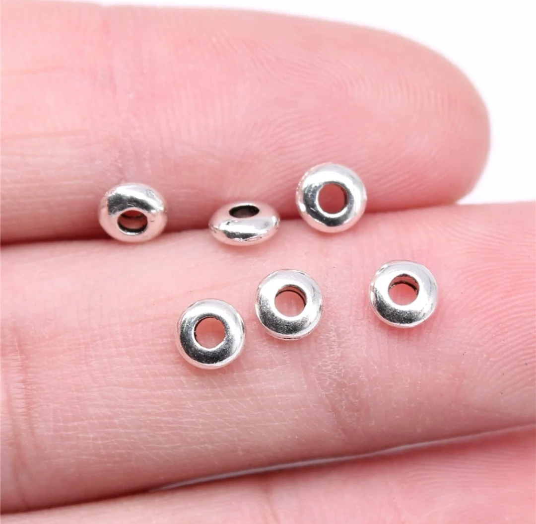 100pcs 5x5x2mm Zinc alloy metal tibetan silver plated bead T0141 for jewelry making
100pcs 5x5x2mm Zinc alloy metal tibetan silver plated bead T0141 for jewelry making