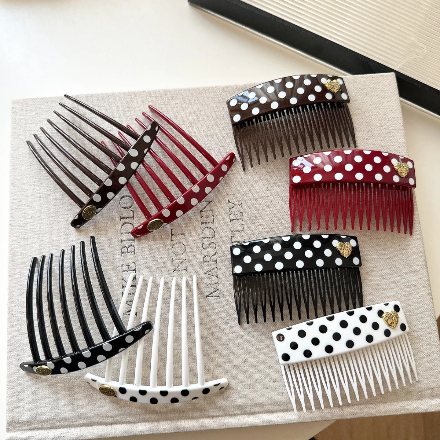 Polka Dot Reverse Hair Comb for High Crown Volume and Flyaway Hair Vintage Versatile Premium Resin Lightweight Daily
Polka Dot Reverse Hair Comb for High Crown Volume and Flyaway Hair Vintage Versatile Premium Resin Lightweight Daily