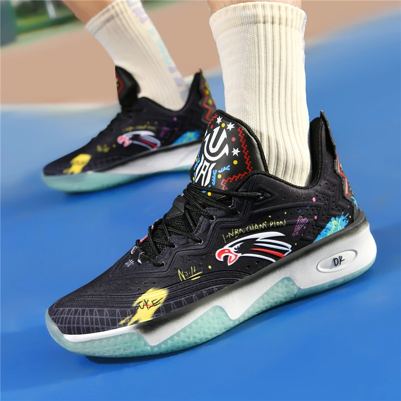 Новые дышащие и практичные баскетбольные кроссовки, мужские износостойкие и трение тренировочные спортивные кроссовки для взрослых молодежи
Новые дышащие и практичные баскетбольные кроссовки, мужские износостойкие и трение тренировочные спортивные кроссовки для взрослых молодежи