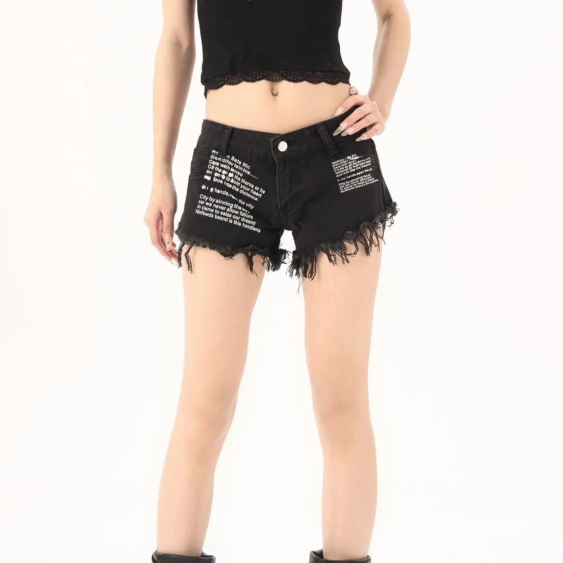 Y2k персонализированные джинсовые шорты с низкой талией и буквами, женские летние черные джинсовые шорты
Y2k персонализированные джинсовые шорты с низкой талией и буквами, женские летние черные джинсовые шорты