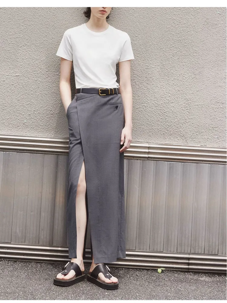 Элегантная асимметричная длинная юбка с высокой талией для женщин, стройнящая, скрывающая недостатки фигуры, весна-лето, модная, для повседневной носки, стильная.
Элегантная асимметричная длинная юбка с высокой талией для женщин, стройнящая, скрывающая недостатки фигуры, весна-лето, модная, для повседневной носки, стильная.