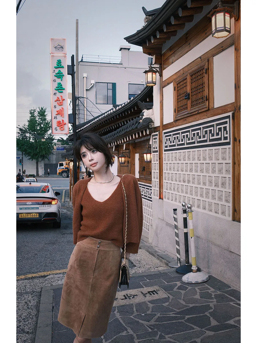 Вязаный жилет-кардиган Camere из смесовой пряжи с верблюжьим пухом и шелком, женский, свободного кроя, модная осенняя одежда от ASM ANNA
Вязаный жилет-кардиган Camere из смесовой пряжи с верблюжьим пухом и шелком, женский, свободного кроя, модная осенняя одежда от ASM ANNA