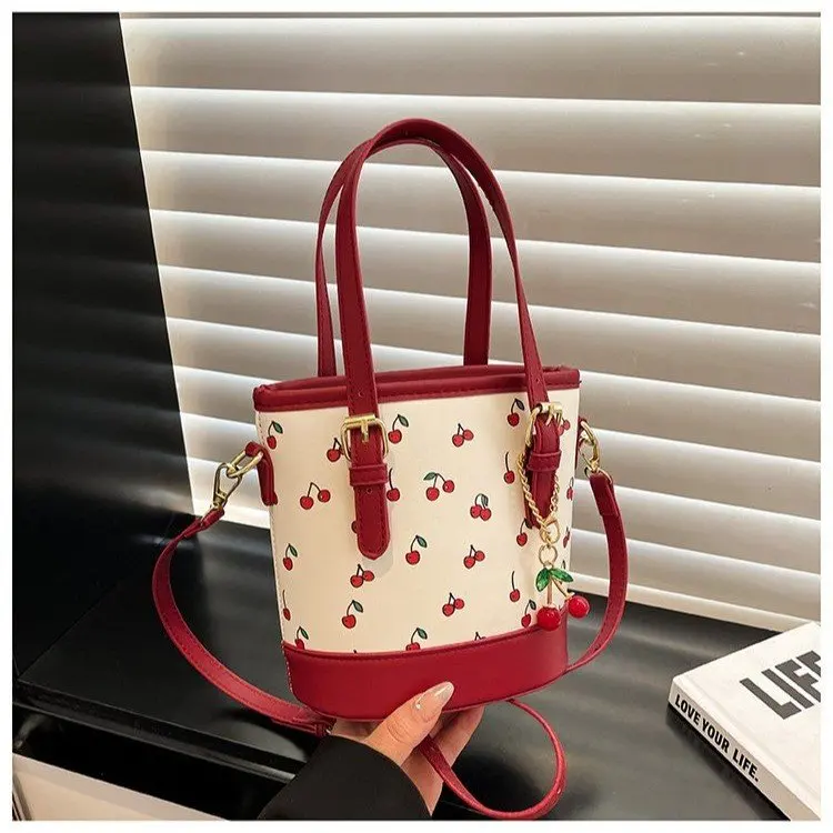 2025 Summer New Arrival - Women's Small Square Shoulder Bag - Sewing Thread, Zipper, Belt - Perfect for Daily, Beach & Weekend
2025 Summer New Arrival - Women's Small Square Shoulder Bag - Sewing Thread, Zipper, Belt - Perfect for Daily, Beach & Weekend