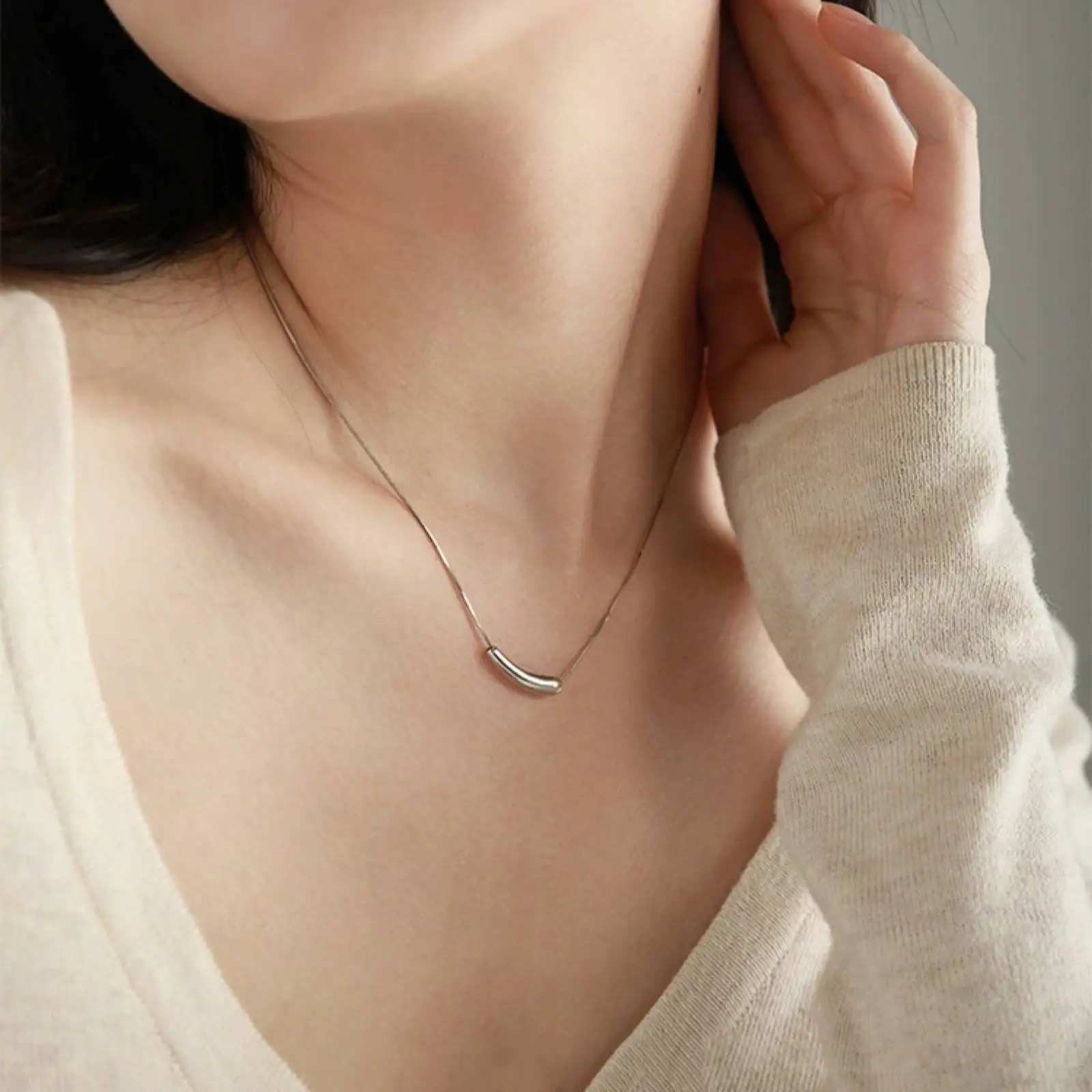 Water Drop Shape Pendant Necklace Fashion Stainless Steel Jewelry Gift for Women Girls
Water Drop Shape Pendant Necklace Fashion Stainless Steel Jewelry Gift for Women Girls