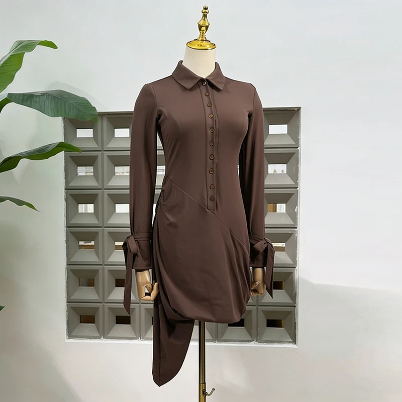 Новое женское короткое платье KBQ с пуговицами, приталенное, с отложным воротником, длинными рукавами, пэчворком, пуговицами спереди и складками по низу
Новое женское короткое платье KBQ с пуговицами, приталенное, с отложным воротником, длинными рукавами, пэчворком, пуговицами спереди и складками по низу