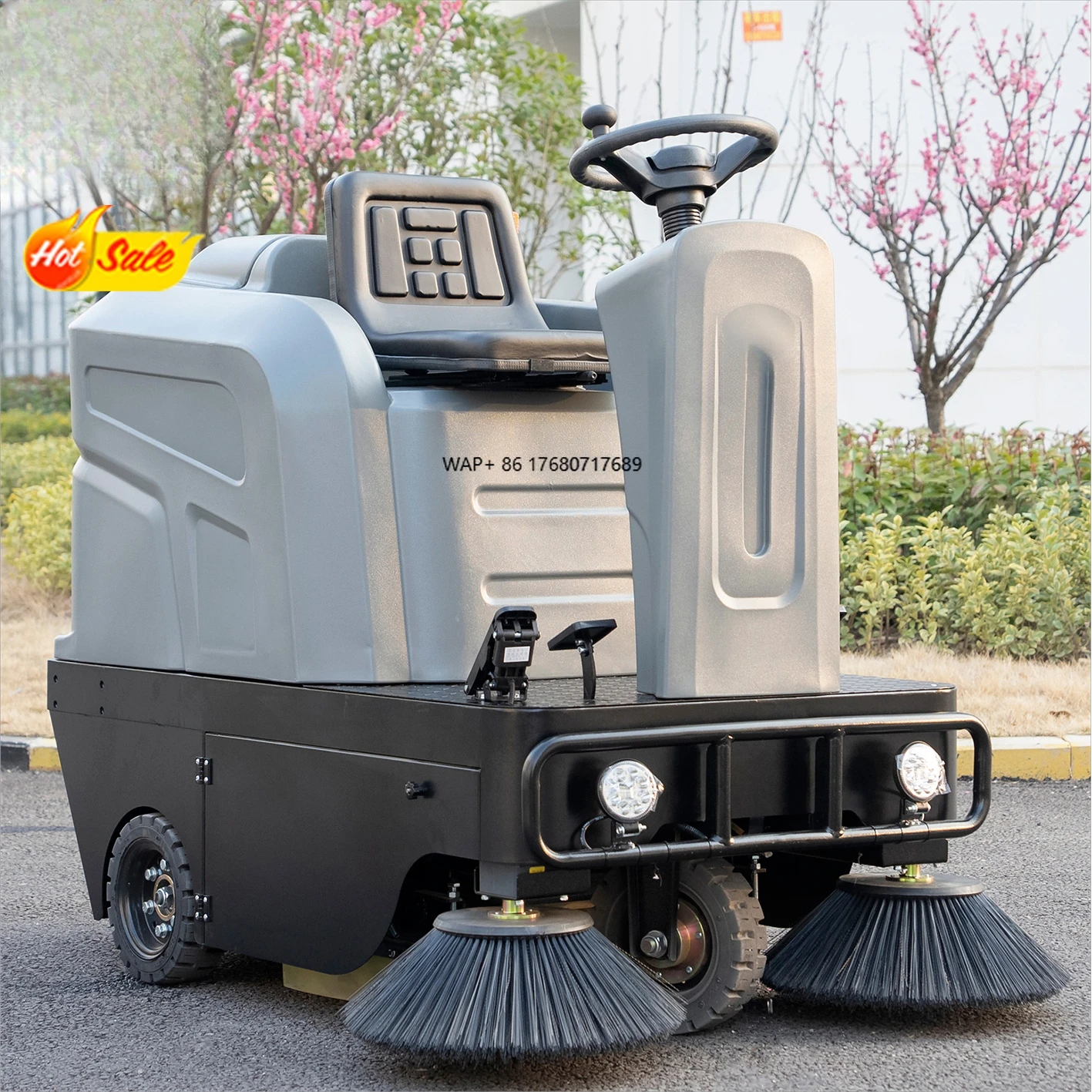 IronBee JS125 Factory Direct Sale Best Electrical Street Road Floor Sweeper Cleaning Machine Car With 48V Battery Powered
IronBee JS125 Factory Direct Sale Best Electrical Street Road Floor Sweeper Cleaning Machine Car With 48V Battery Powered