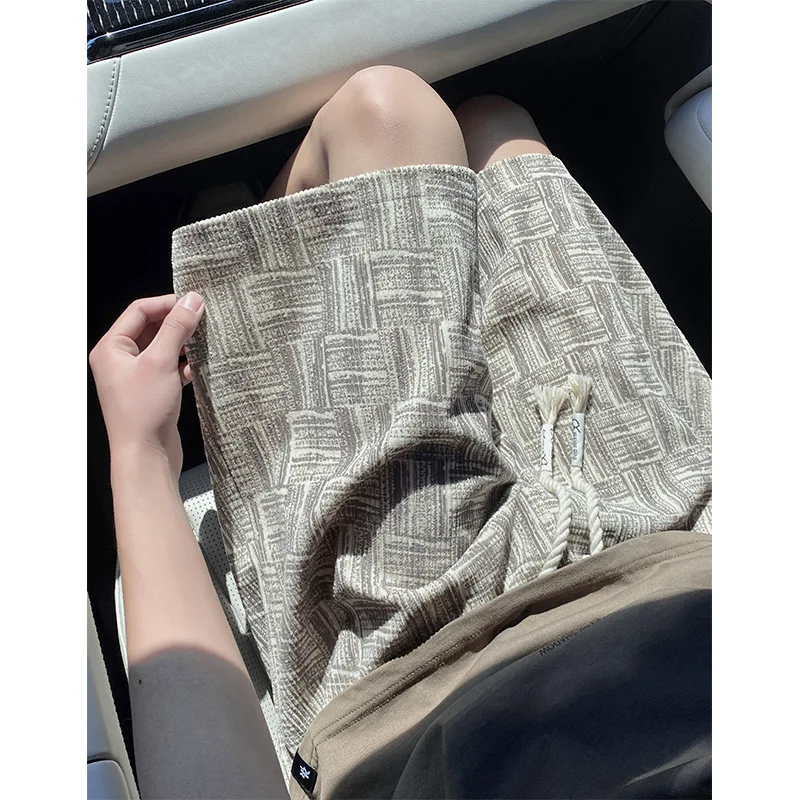 2026 Men's Shorts Summer Wear Trendy Brand Casual Seaside Plaid Flower Five-point Pants Loose Boys Summer Beach Pants
2026 Men's Shorts Summer Wear Trendy Brand Casual Seaside Plaid Flower Five-point Pants Loose Boys Summer Beach Pants