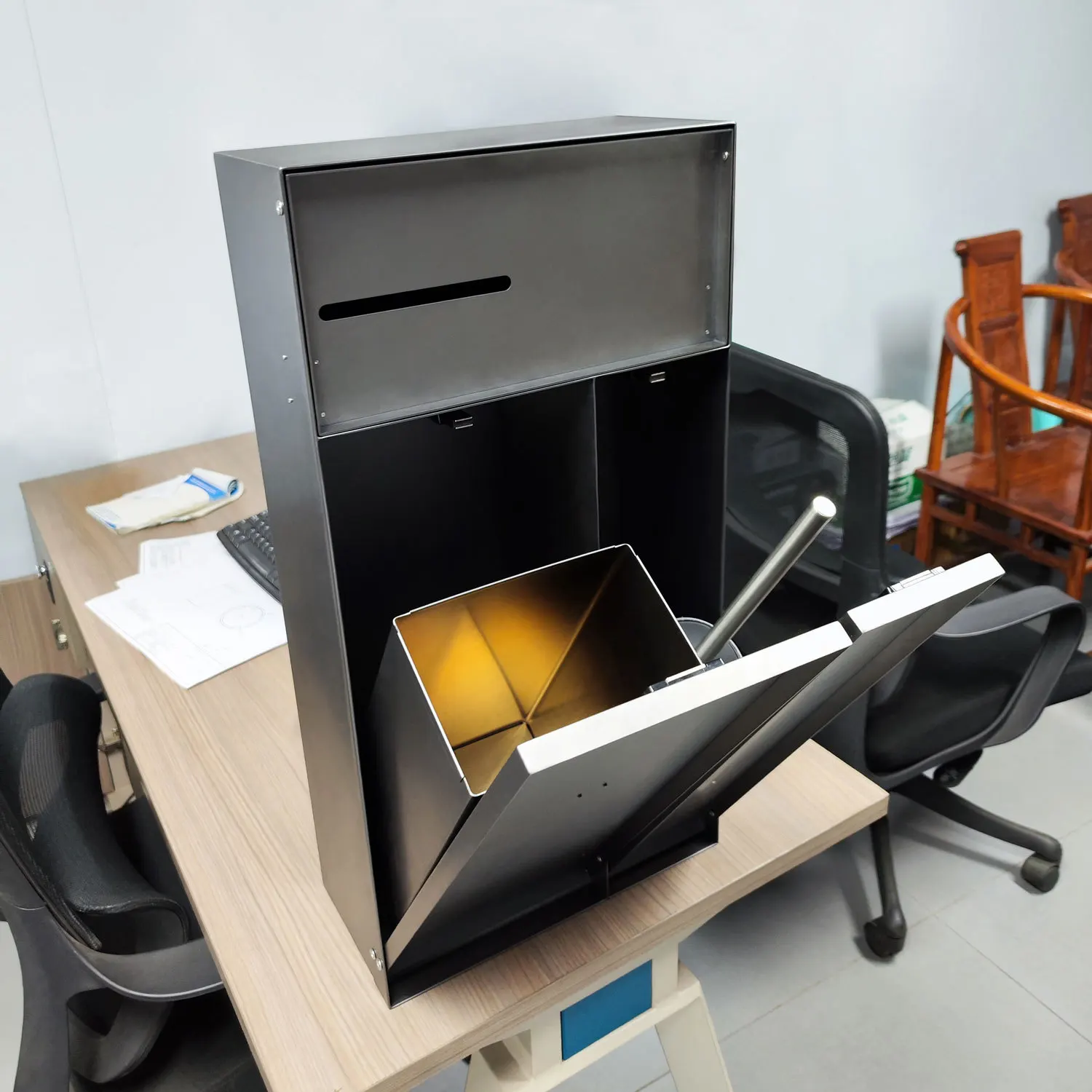 stainless steel niche toilet toilet embedded trash can tissue box rack can be customized wall cabinet
stainless steel niche toilet toilet embedded trash can tissue box rack can be customized wall cabinet