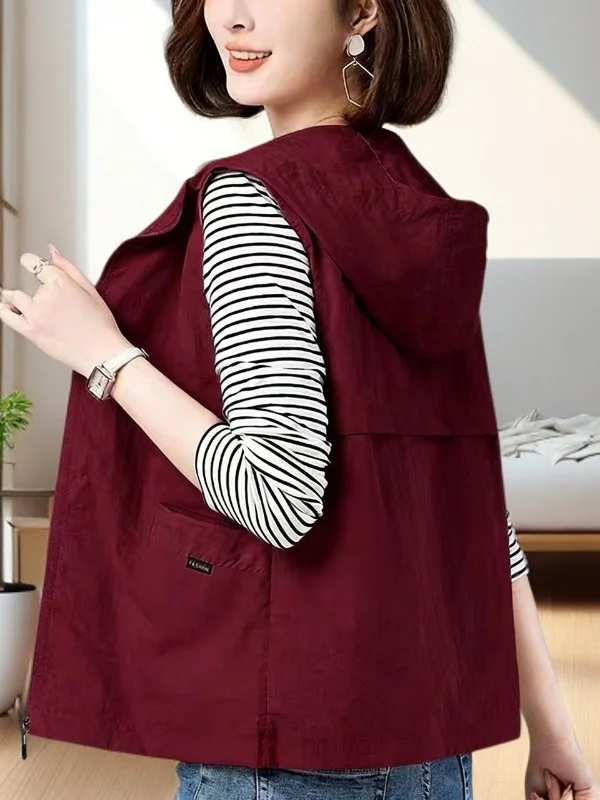 Women's Summer Thin Large Size Outdoor Vest Breathable Casual Sun Protection Jacket Short Length Polyester Fabric
Women's Summer Thin Large Size Outdoor Vest Breathable Casual Sun Protection Jacket Short Length Polyester Fabric