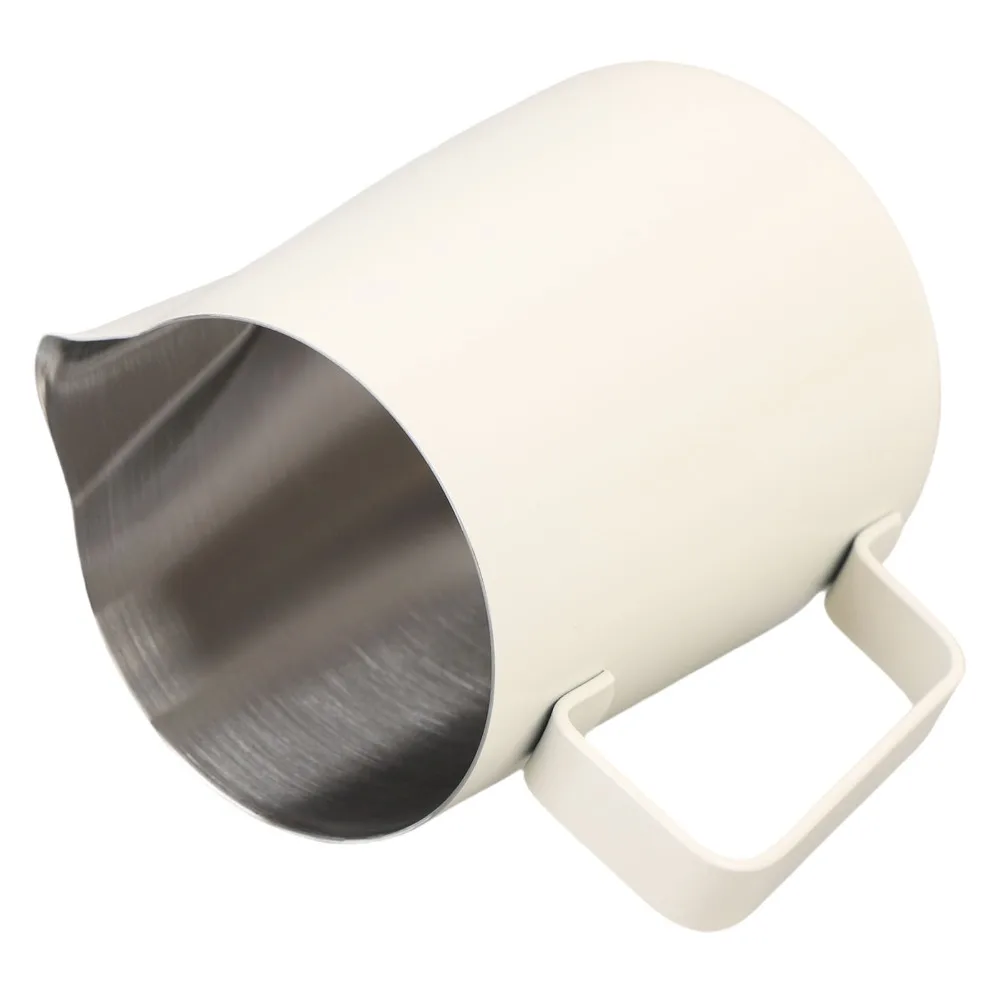 304 Stainless Steel Milk Pitcher Pointed Spout 350ML Capacity Latte Art Frothing Cup 600ML Capacity Thickened Milk Frothing Cup
304 Stainless Steel Milk Pitcher Pointed Spout 350ML Capacity Latte Art Frothing Cup 600ML Capacity Thickened Milk Frothing Cup