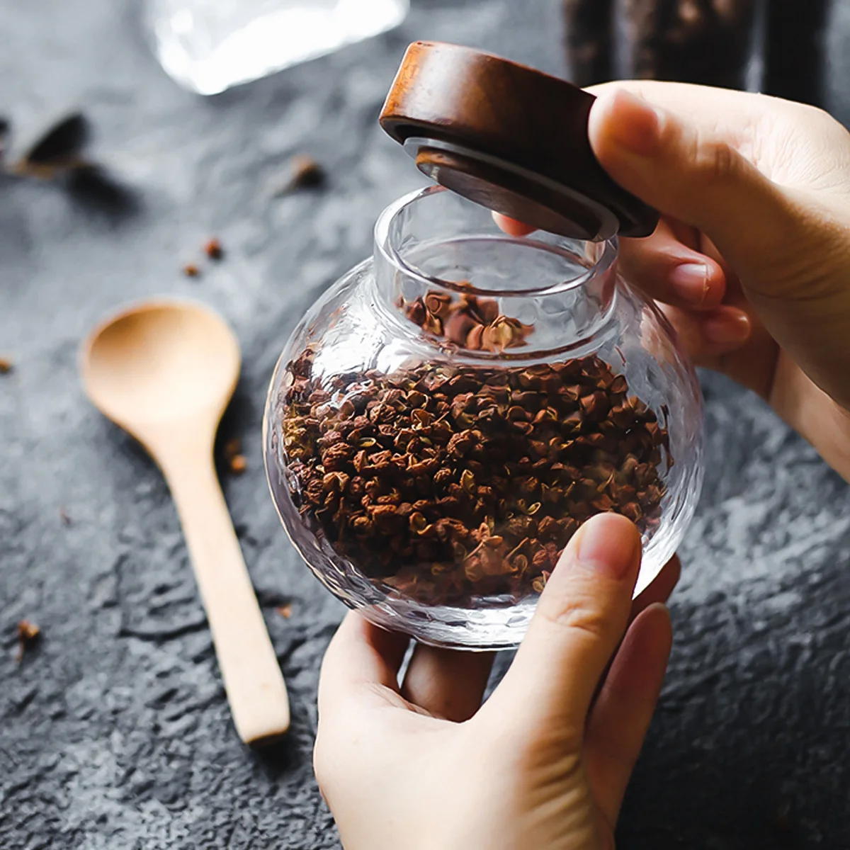 Dried Fruit Coffee Bean Storage Tank Kitchen Canisters Pot Container Food Tea Jar Glass Coarse Cereals Sealed Containers
Dried Fruit Coffee Bean Storage Tank Kitchen Canisters Pot Container Food Tea Jar Glass Coarse Cereals Sealed Containers
