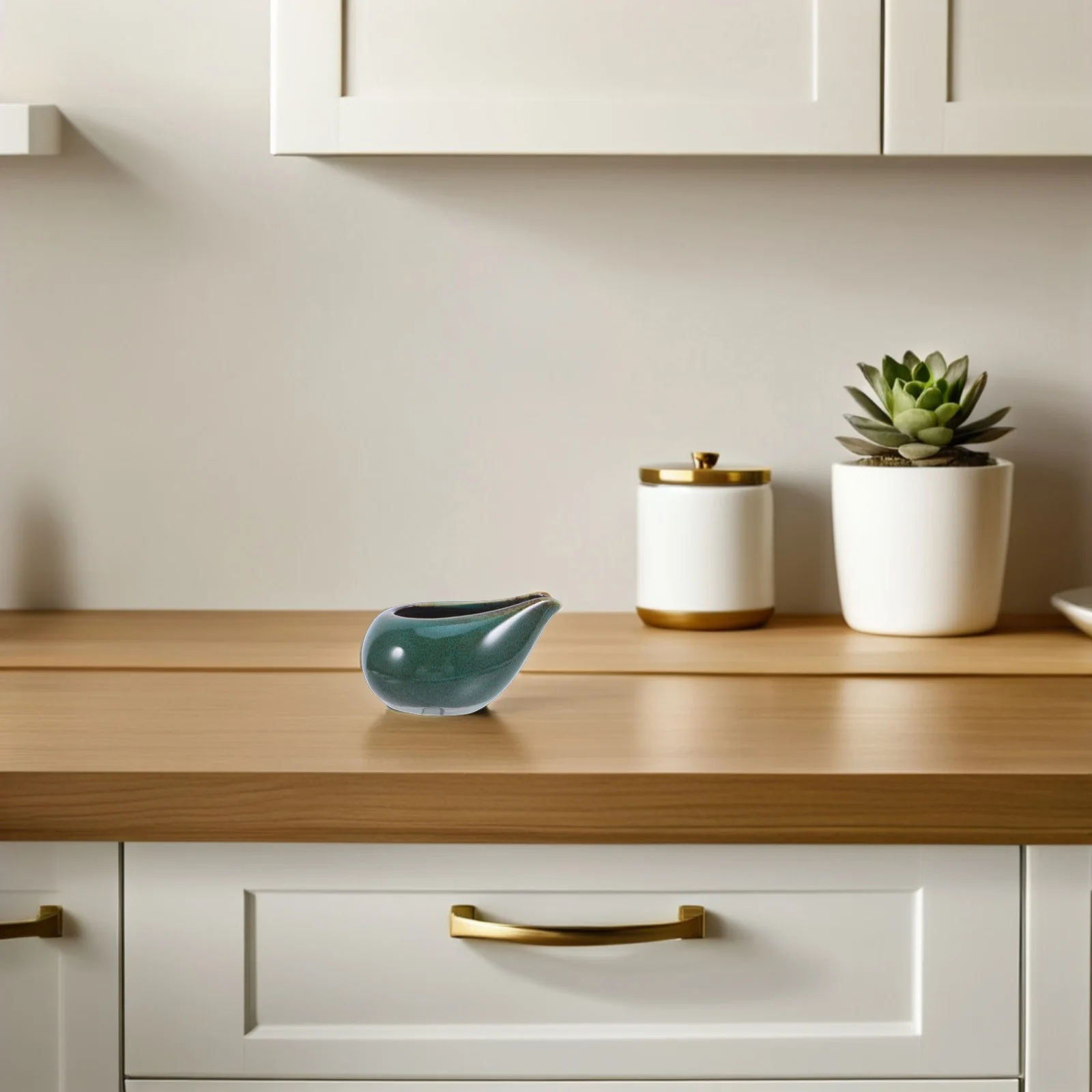 100ml Ceramic Sauce Dispenser Mini Porcelain Creamer Pitcher Elegant Design for Salad Dressing Gravy Pottery Jug
100ml Ceramic Sauce Dispenser Mini Porcelain Creamer Pitcher Elegant Design for Salad Dressing Gravy Pottery Jug