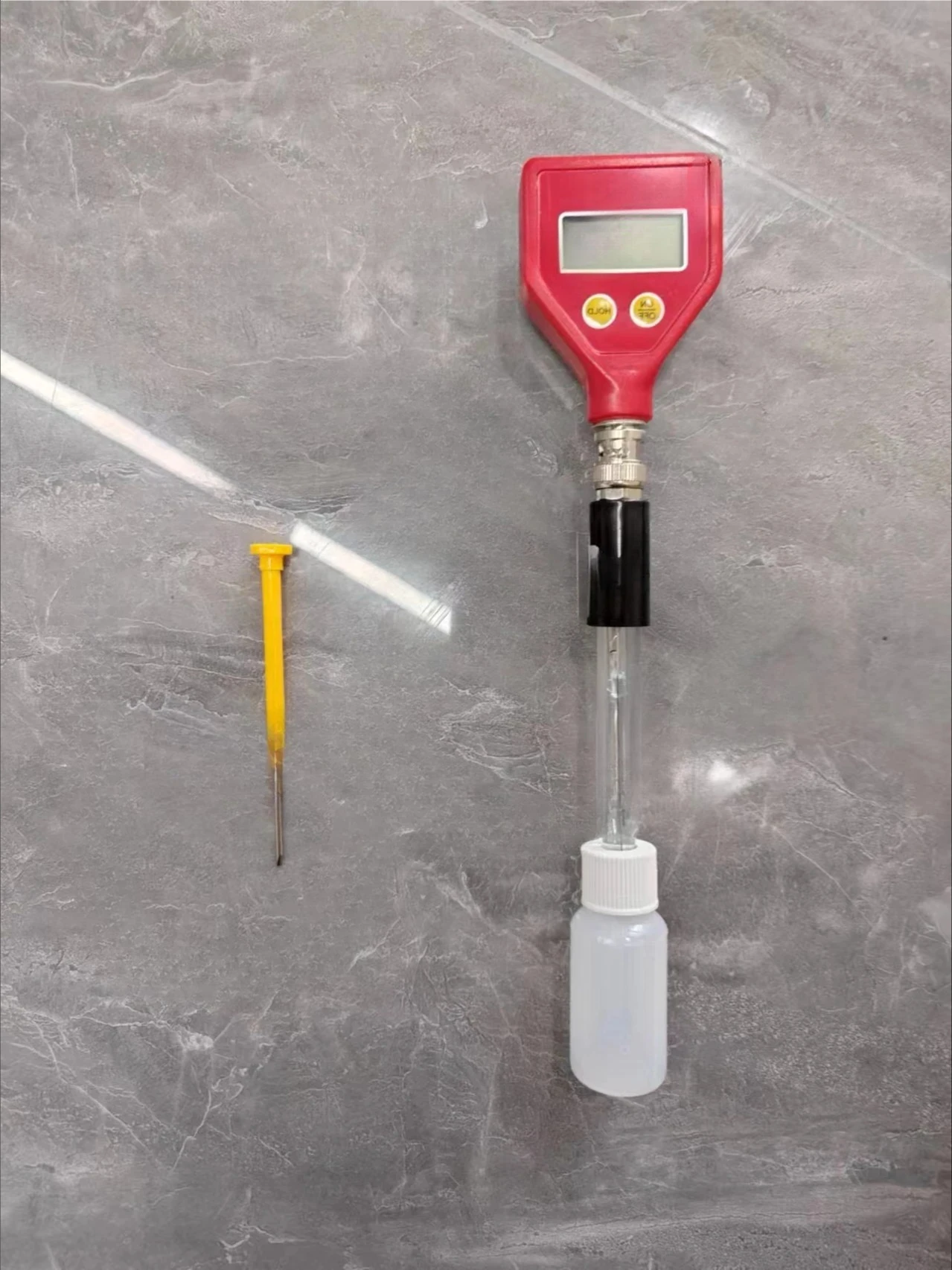 Portable Glass Electrode pH Meter: 0.00~14.00pH Range for Water, Food, Cheese, Milk, Oil, Soil, Bread, Aquaculture, Hydroponics
Portable Glass Electrode pH Meter: 0.00~14.00pH Range for Water, Food, Cheese, Milk, Oil, Soil, Bread, Aquaculture, Hydroponics