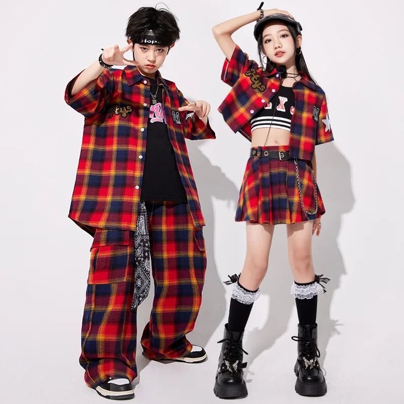 Одежда для девочек в стиле хип-хоп, укороченный топ, штаны-карго для уличных танцев, детская уличная одежда, клетчатые юбки, детский комплект одежды для джазовых девочек
Одежда для девочек в стиле хип-хоп, укороченный топ, штаны-карго для уличных танцев, детская уличная одежда, клетчатые юбки, детский комплект одежды для джазовых девочек