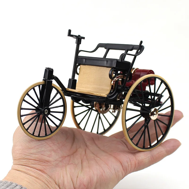 Vintage Classic Tricycle Model Three Wheeled Metal Diecast Simulation Tricycle Handicraft 1:12 Bike Miniature Model
Vintage Classic Tricycle Model Three Wheeled Metal Diecast Simulation Tricycle Handicraft 1:12 Bike Miniature Model