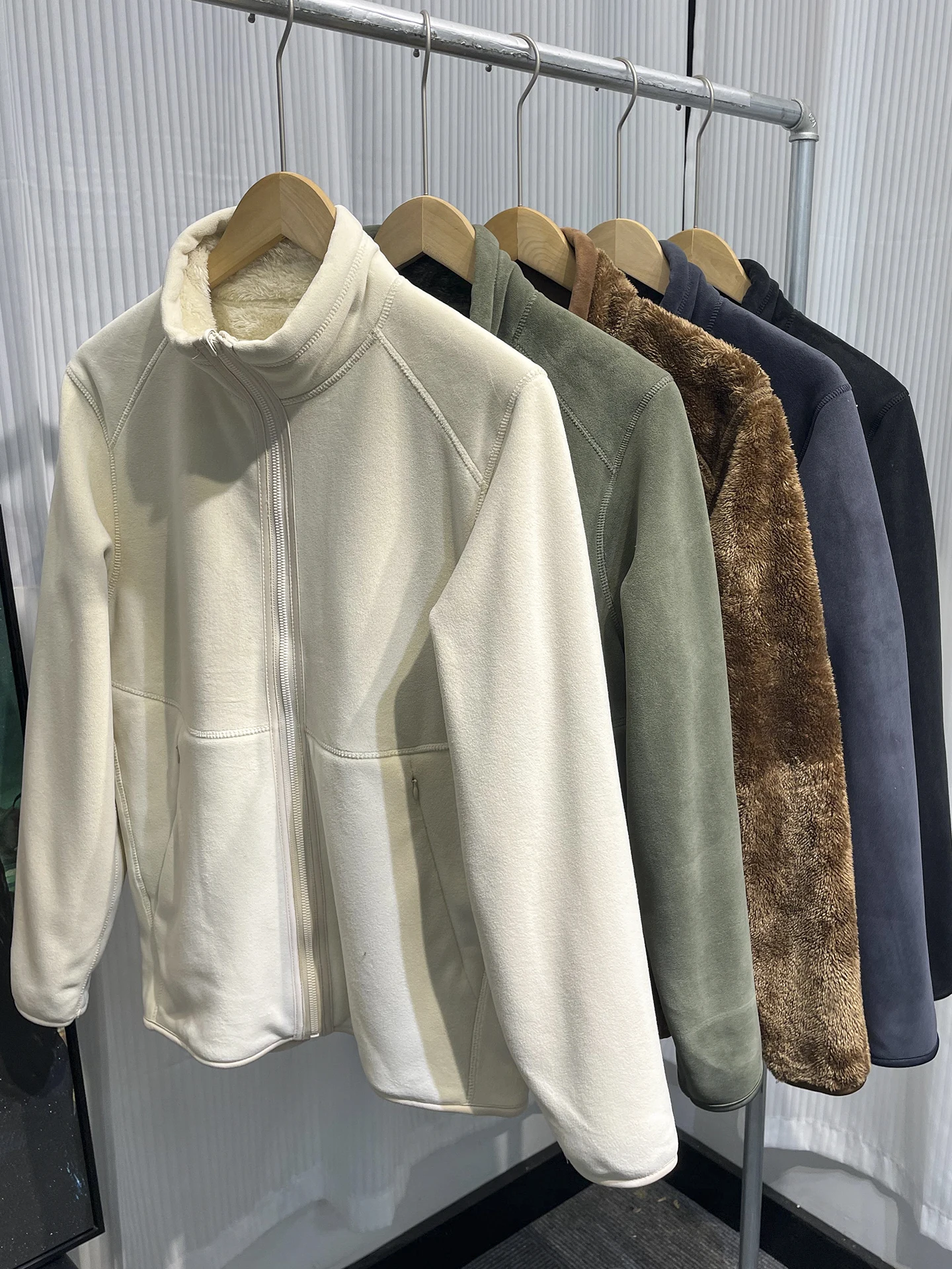 ex Double-Sided Fce Lined Jaet Stand Collar Warm Winter Coat Thiened Heat Retaining Long Sve Zipper Closure Pol...
ex Double-Sided Fce Lined Jaet Stand Collar Warm Winter Coat Thiened Heat Retaining Long Sve Zipper Closure Pol...