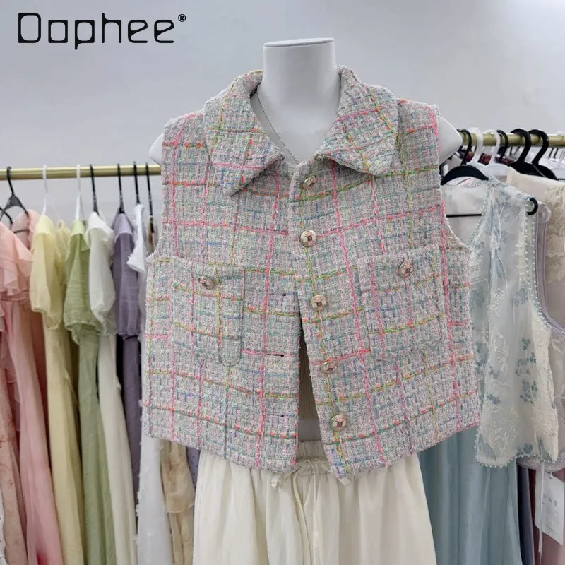 French Temperament Lapel Sleeveless Short Coat Women Color Plaid Vest High-end Versatile Single-breasted Slim Cropped Jacket
French Temperament Lapel Sleeveless Short Coat Women Color Plaid Vest High-end Versatile Single-breasted Slim Cropped Jacket