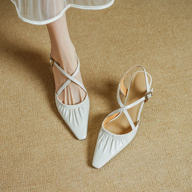 Новинка 2023 года, летние женские сандалии из натуральной кожи, женская обувь из воловьей кожи высотой 22-24,5 см + овчины + свиной кожи, туфли на высоком каблуке с перекрещенными ремешками
Новинка 2023 года, летние женские сандалии из натуральной кожи, женская обувь из воловьей кожи высотой 22-24,5 см + овчины + свиной кожи, туфли на высоком каблуке с перекрещенными ремешками