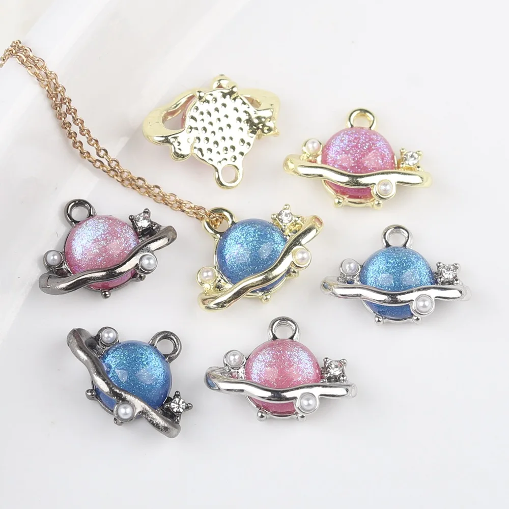 10pcs/lot Simple Zinc Alloy Metal Pearl Studded Planet Pendant Charms For DIY Handmade Necklaces Jewelry Making Accessories
10pcs/lot Simple Zinc Alloy Metal Pearl Studded Planet Pendant Charms For DIY Handmade Necklaces Jewelry Making Accessories