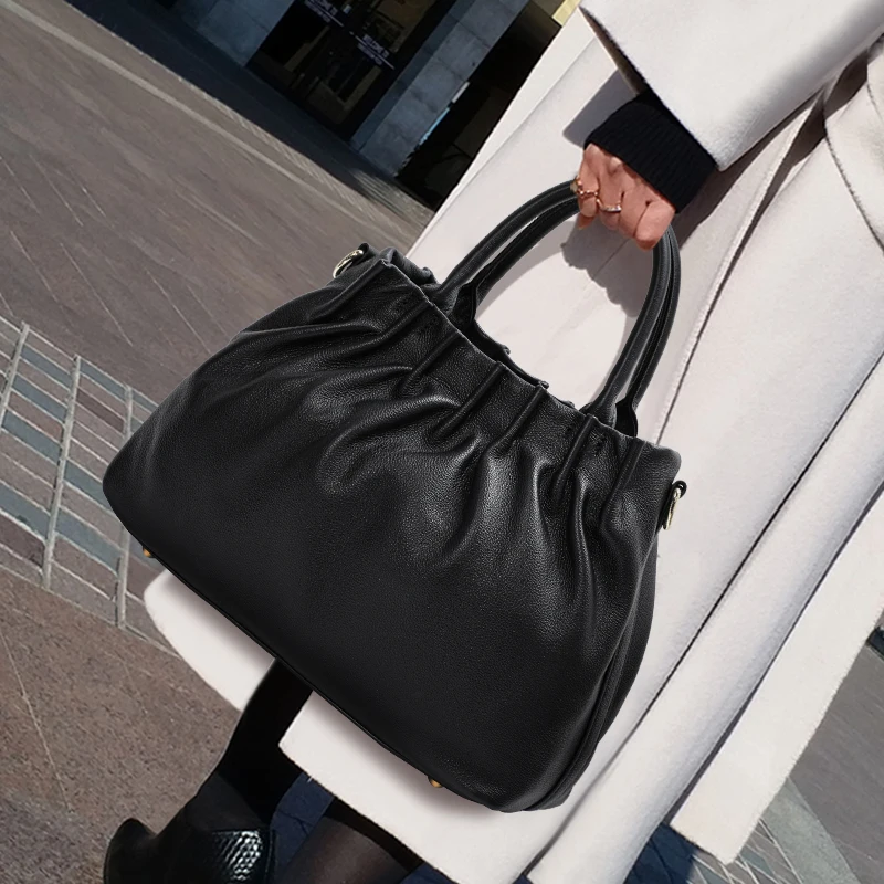 Женская сумка через плечо из натуральной кожи большой вместимости с ручкой, из мягкой телячьей кожи с эффектом плиссировки, с узорами «облако» и «личи»
Женская сумка через плечо из натуральной кожи большой вместимости с ручкой, из мягкой телячьей кожи с эффектом плиссировки, с узорами «облако» и «личи»