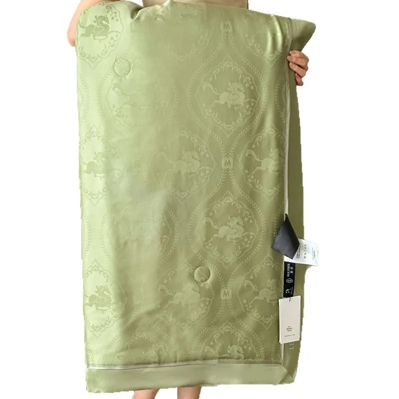 Class A 80s Tencel Jacquard Summer Cool Quilt Four-piece Light Luxury 100 Lyocell Cool Air Conditioning Quilt High-end Summer
Class A 80s Tencel Jacquard Summer Cool Quilt Four-piece Light Luxury 100 Lyocell Cool Air Conditioning Quilt High-end Summer