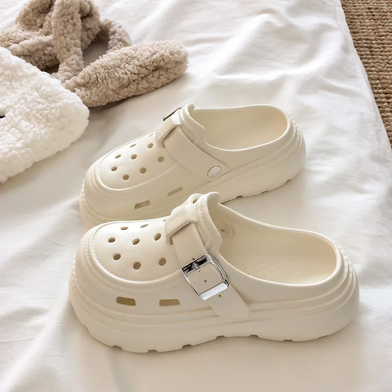 Summer wear non-slip and deodorant bag head thick-soled hole shoes women's 2026 new casual beach cool slippers
Summer wear non-slip and deodorant bag head thick-soled hole shoes women's 2026 new casual beach cool slippers