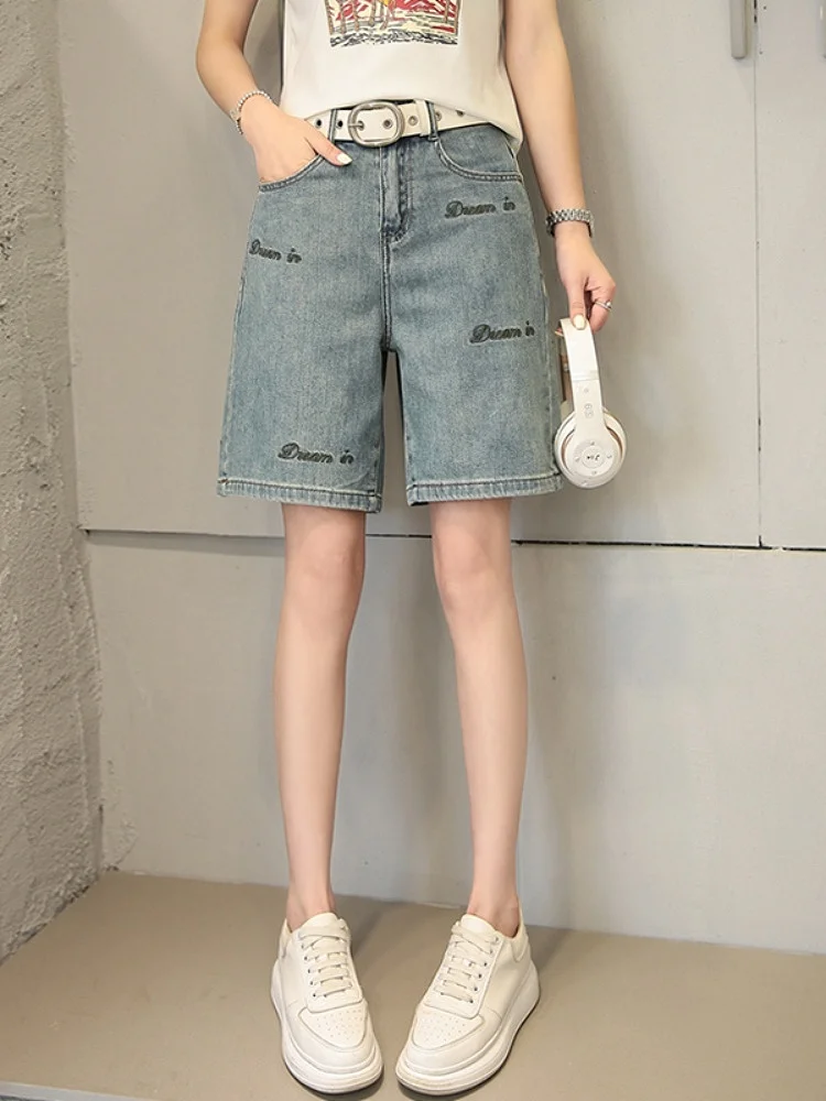 Ретро светло-голубые джинсовые шорты женские летние 2024, свободные, тонкие, прямого кроя, укороченные, с высокой талией, из смесового хлопка и полиэстера
Ретро светло-голубые джинсовые шорты женские летние 2024, свободные, тонкие, прямого кроя, укороченные, с высокой талией, из смесового хлопка и полиэстера