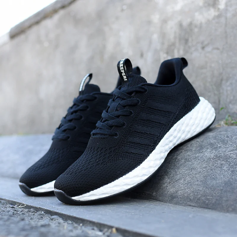 Men's sports shoes, lightweight carbon plate racing running shoes, winter shock absorption, anti slip, wear-resistant, breathabl
Men's sports shoes, lightweight carbon plate racing running shoes, winter shock absorption, anti slip, wear-resistant, breathabl