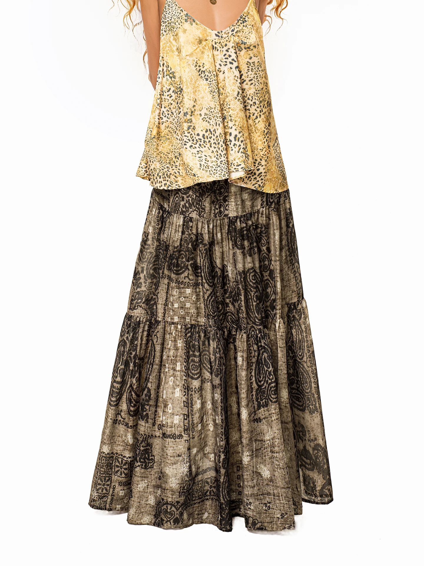 Arielink Summer Retro Texture Print Halter Neck Dress Women's Midi Skirt Street Style Gauze A-Line Skirt Waist Nut
Arielink Summer Retro Texture Print Halter Neck Dress Women's Midi Skirt Street Style Gauze A-Line Skirt Waist Nut