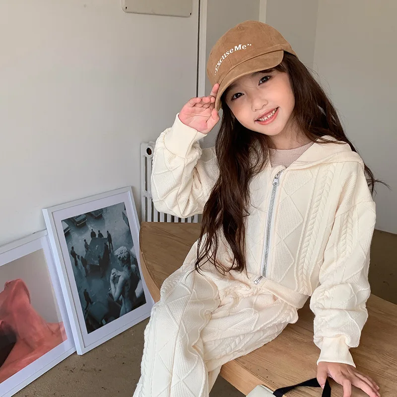 Children's Clothing Sets Long Sleeved Hooded Top + Flared Pants 2pcs Girl Clothes Kids Boutique Clothes 2 To 8 Years
Children's Clothing Sets Long Sleeved Hooded Top + Flared Pants 2pcs Girl Clothes Kids Boutique Clothes 2 To 8 Years
