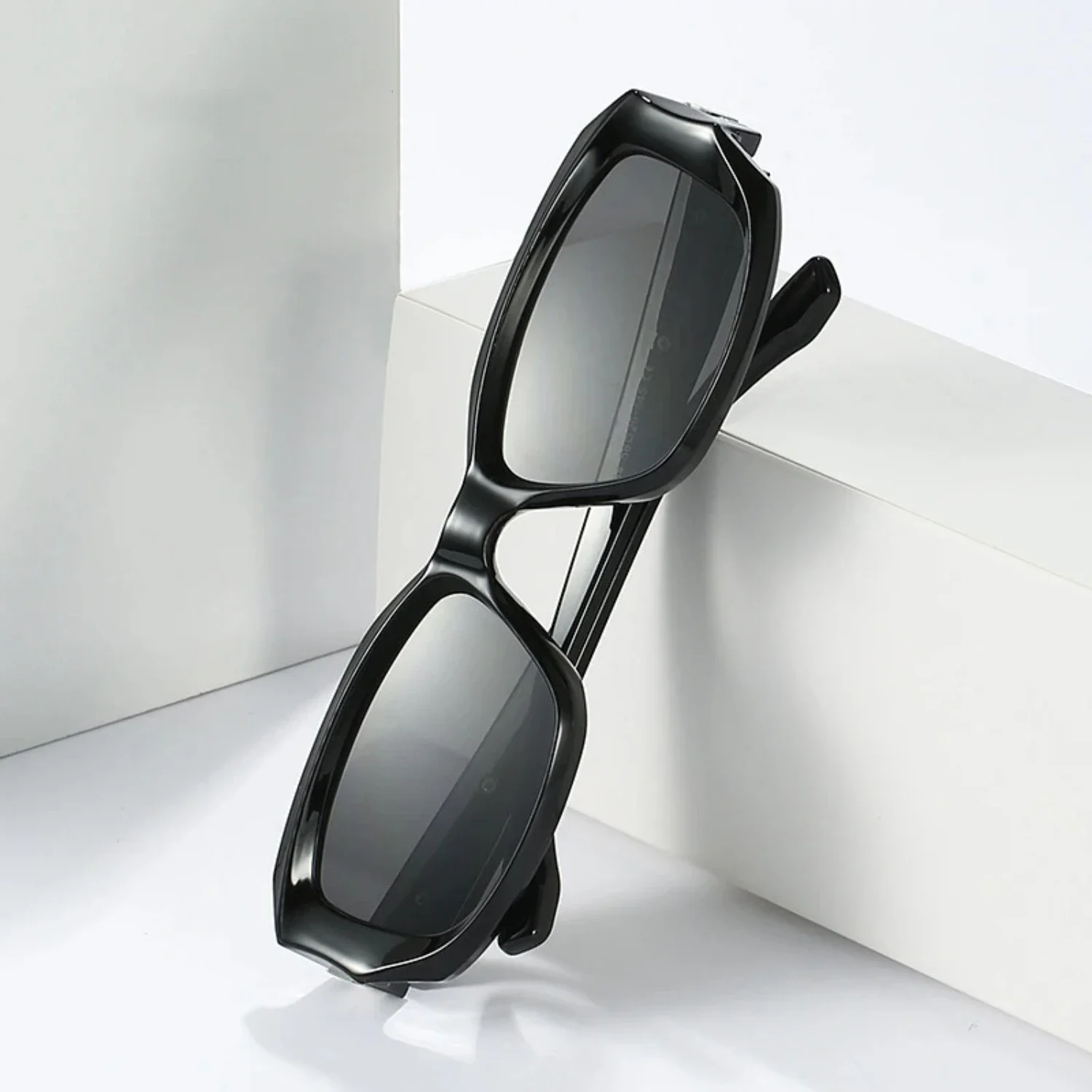 Polarized Sunglasses Men And Women Fashion Sunglasses Square Shaped The cat's Eye Small Frame Sunglasses
Polarized Sunglasses Men And Women Fashion Sunglasses Square Shaped The cat's Eye Small Frame Sunglasses