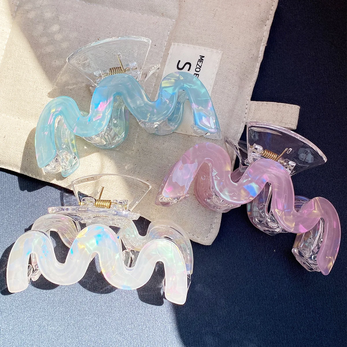 Fashion Colorful Acrylic Wave Clamp Hair Claw Clip for Women Girls Sweet Geometry Crab Hair Clip Barrette Hair Accessories
Fashion Colorful Acrylic Wave Clamp Hair Claw Clip for Women Girls Sweet Geometry Crab Hair Clip Barrette Hair Accessories