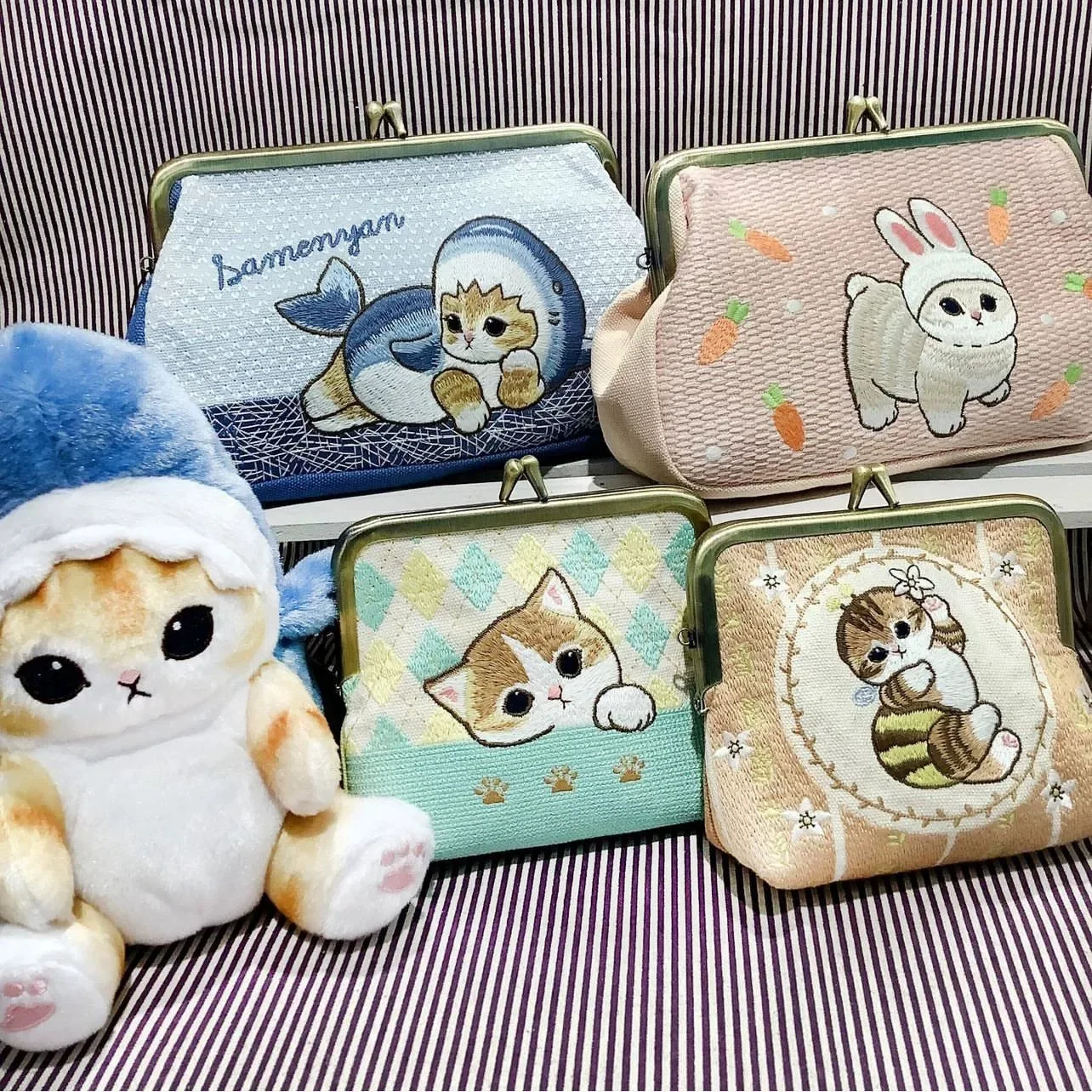 Mofusand Shark Cat embroidery gold bag cartoon cute change storage bag large capacity change purse hand bag
Mofusand Shark Cat embroidery gold bag cartoon cute change storage bag large capacity change purse hand bag