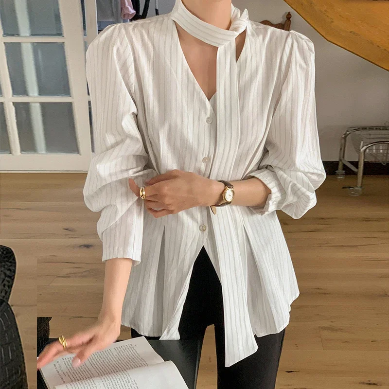 Осень 2023, однобортные однобортные блузки с v-образным вырезом и длинными рукавами для похудения, повседневные блузки, корейская шикарная возрастная полосатая рубашка Femme 
Осень 2023, однобортные однобортные блузки с v-образным вырезом и длинными рукавами для похудения, повседневные блузки, корейская шикарная возрастная полосатая рубашка Femme
