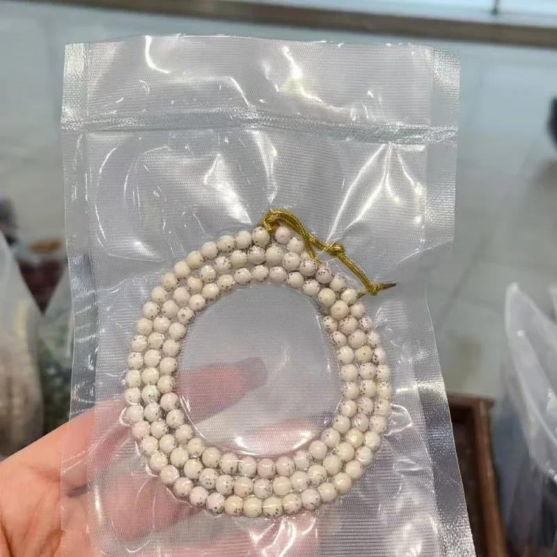 Ecological Hainan Moon Large White Space Starlight Fine High Polished Loose Beads Bracelet
Ecological Hainan Moon Large White Space Starlight Fine High Polished Loose Beads Bracelet