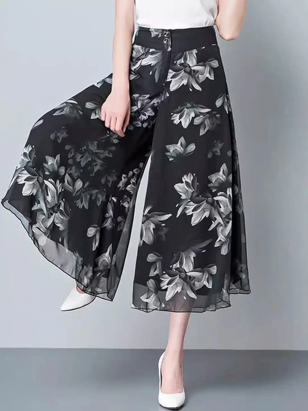 Summer Thin Ice Silk Chiffon Wide Leg Pants Skirt Nine Points Women's Casual High Waist Trousers Floral Print Casual Pants
Summer Thin Ice Silk Chiffon Wide Leg Pants Skirt Nine Points Women's Casual High Waist Trousers Floral Print Casual Pants