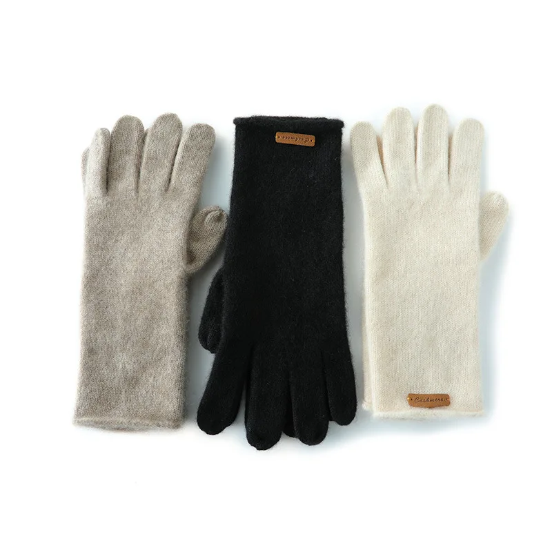 2025 30% Cashmere 70% Glove Woman Gift Winter New Unisex Warm Riding Windproof Knitted Five Finger girl friend gift
2025 30% Cashmere 70% Glove Woman Gift Winter New Unisex Warm Riding Windproof Knitted Five Finger girl friend gift