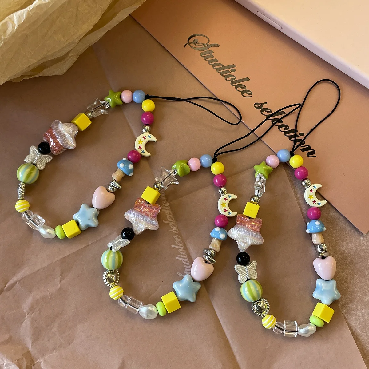 Y2K Mushroom Moon Beaded Phone Chain Lanyard Colorful Aesthetic Butterfly Star Mobile Charm Wrist Strap Bag Charm Pendant DIY
Y2K Mushroom Moon Beaded Phone Chain Lanyard Colorful Aesthetic Butterfly Star Mobile Charm Wrist Strap Bag Charm Pendant DIY