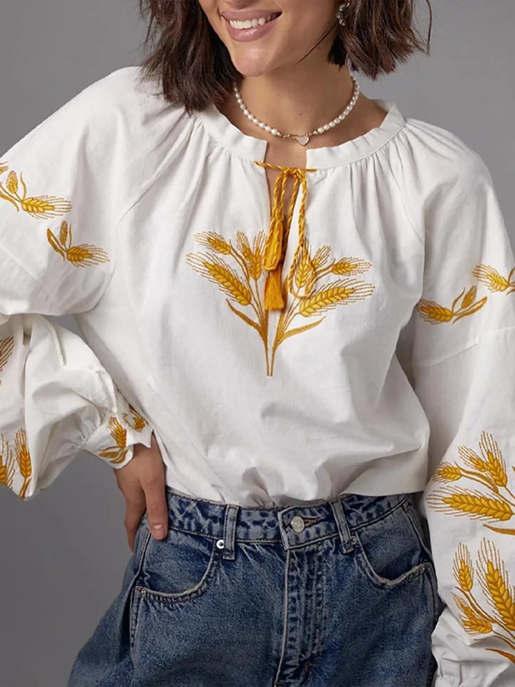 Fashion Embroidery Lace Up Shirt Women Loose O-neck Full Sleeve All-match Shirts Female 2025 Summer Lady High Street Blouse New
Fashion Embroidery Lace Up Shirt Women Loose O-neck Full Sleeve All-match Shirts Female 2025 Summer Lady High Street Blouse New