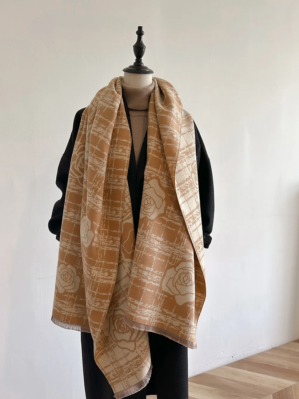 Women Winter Faux Cashmere Scarves Mini Fragrance Double Side Rose Shawl Wraps Pashmina Neckerchief Female Foulard Bufandas
Women Winter Faux Cashmere Scarves Mini Fragrance Double Side Rose Shawl Wraps Pashmina Neckerchief Female Foulard Bufandas