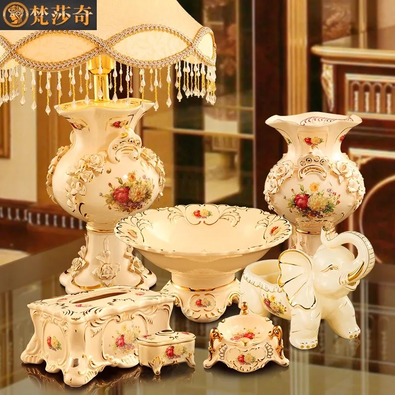 European style vases, porcelain ornaments, luxurious living room flower arrangement, creative light luxury, simple flower arrang
European style vases, porcelain ornaments, luxurious living room flower arrangement, creative light luxury, simple flower arrang