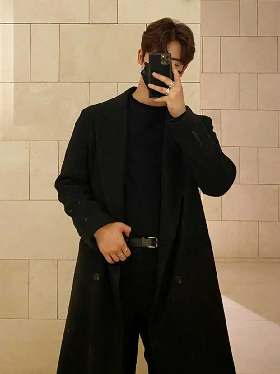 New Men's Winter Long Coat Anti-Wind Thiened Woolen Casual Faion Korean Sle Pure Color Lapel Single Button Closure Coat
New Men's Winter Long Coat Anti-Wind Thiened Woolen Casual Faion Korean Sle Pure Color Lapel Single Button Closure Coat