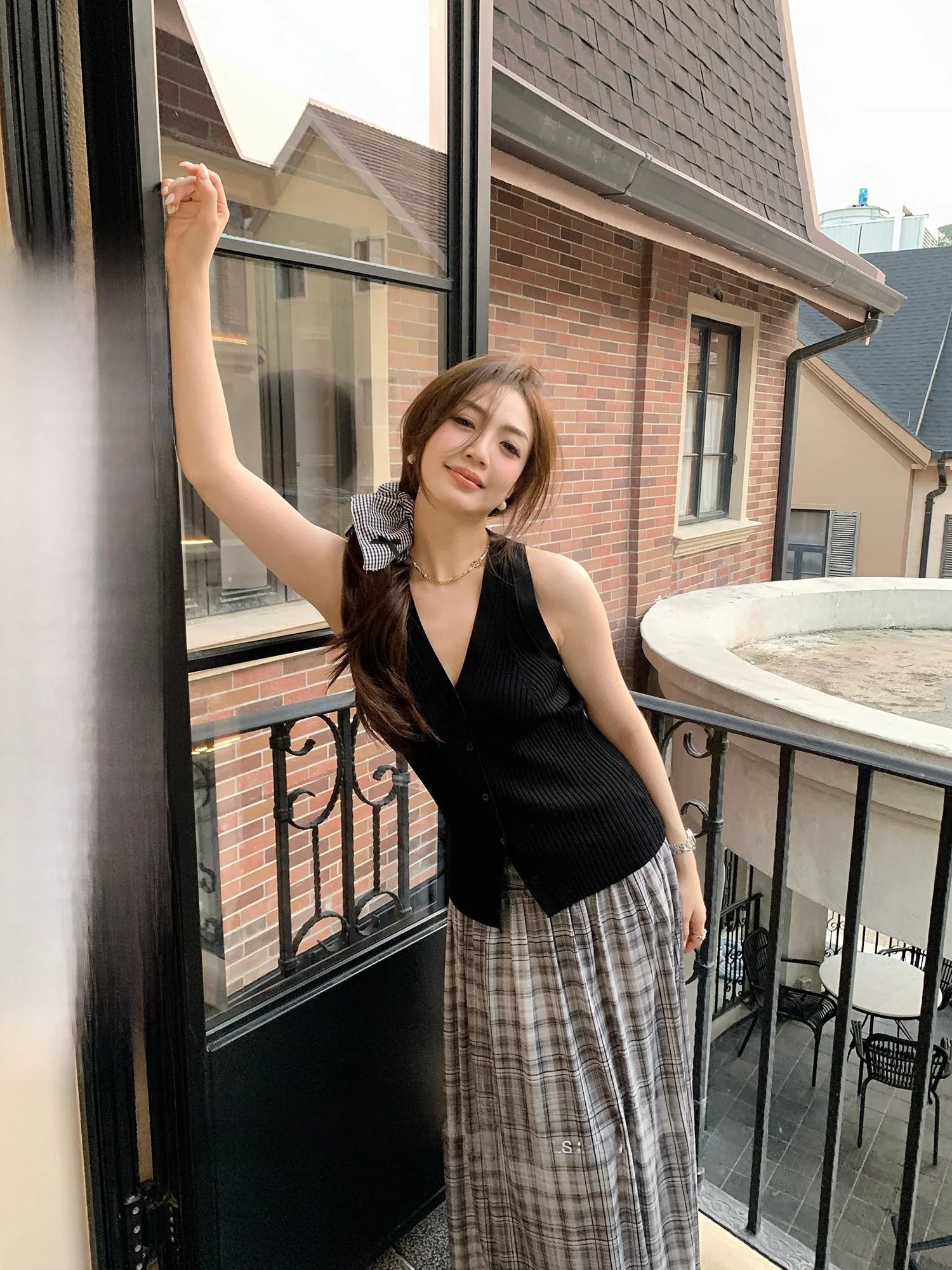 Женский трикотажный жилет Slim Fit из ледяного шелка: новая летняя модель, комфортный, дышащий, модный, тонкий, для повседневной носки
Женский трикотажный жилет Slim Fit из ледяного шелка: новая летняя модель, комфортный, дышащий, модный, тонкий, для повседневной носки